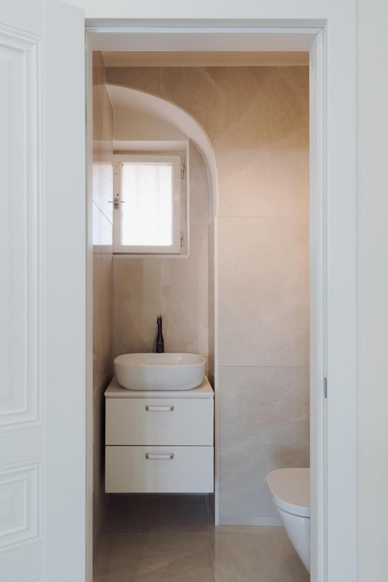 Stylish Gem By Charles Bridge With A Stunning View Apartment *